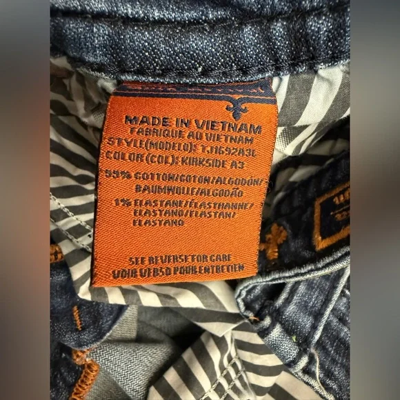 Men’s Rock Revival Dark Blue Straight Jeans - Picture 11 of 12